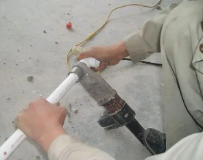 关岭漏水维修电话